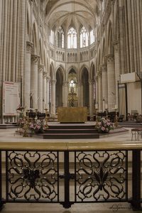 ada-apa-di-sekitar-kota-rouen-katedral-lilin