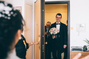 He Brings Me a Bouquet