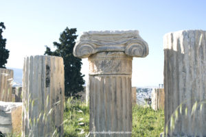Pilar tipe Ionic